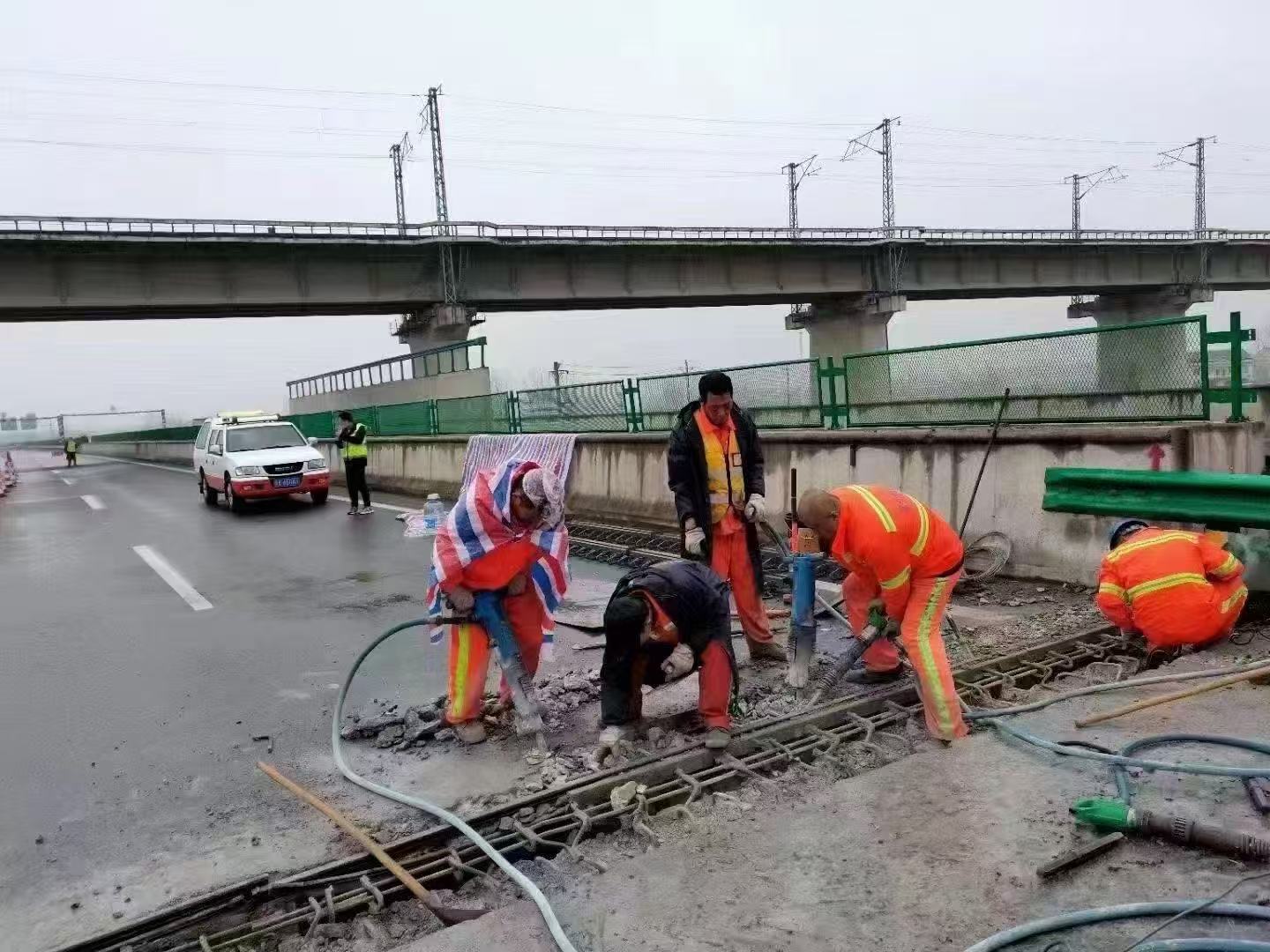 乌鲁木齐桥梁伸缩缝抢修料